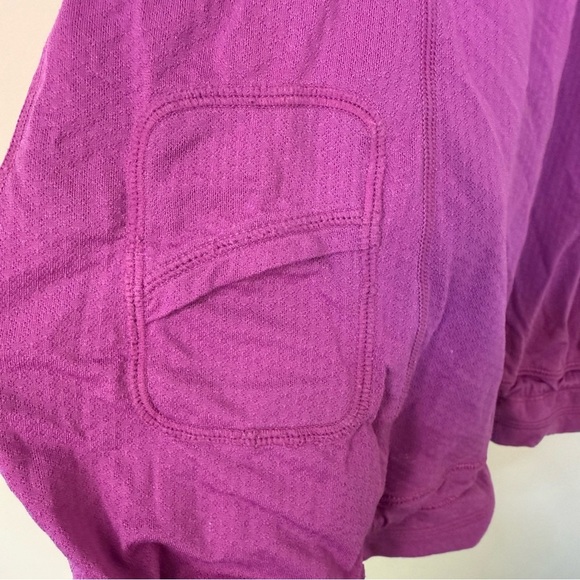 Lululemon Run: Chase Me Tank – Ultra Violet, Size 4, adjustable bottom strap - Picture 5 of 10